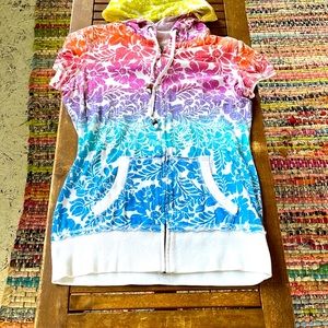 Floral Short Sleeve Hoodie, sz M.